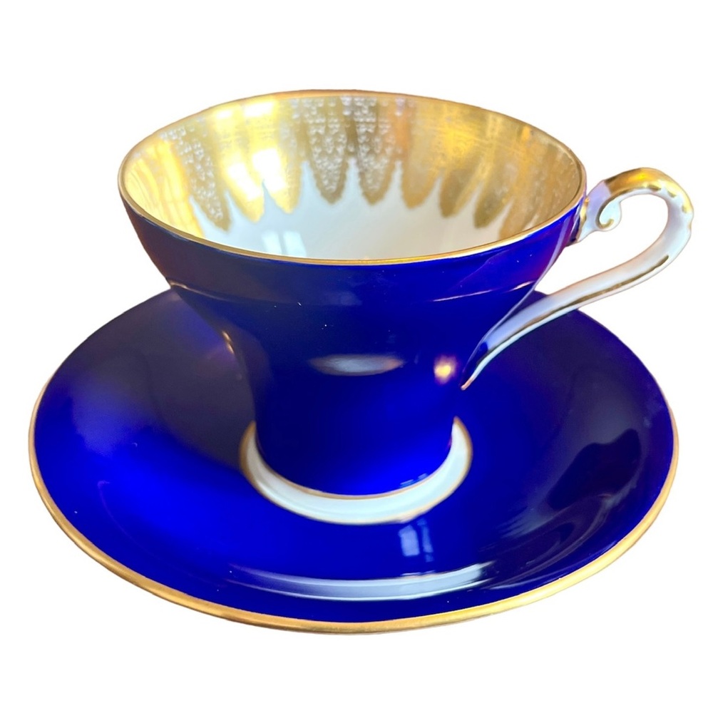 Aynsley Teacup & Saucer 1940s Cobalt and Gold Blue Gilt Filigree Corset Femme